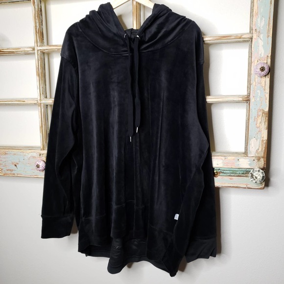 Marika Tops - Marika pullover size 3X black velour